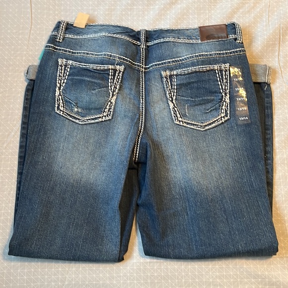 Women’s Maurices Brand Boyfriend Jeans - Picture 2 of 3